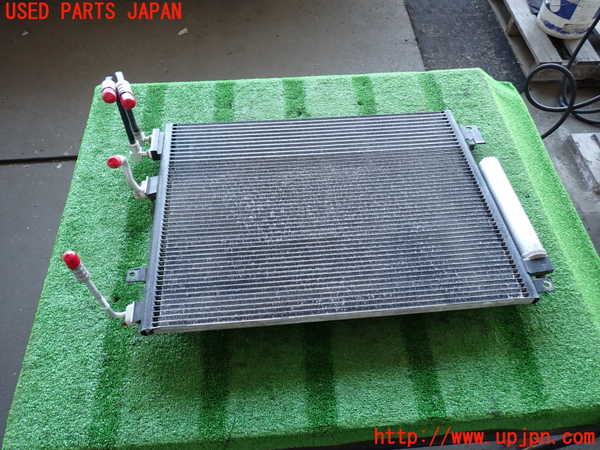 2UPJ-36996031]クライスラー・300(LX36)エアコンコンデンサー1 中古_m0001.jpg