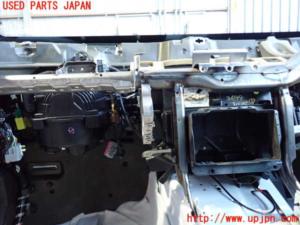 2UPJ-36996081]クライスラー・300(LX36)エバポレーター1 中古_m0001.jpg