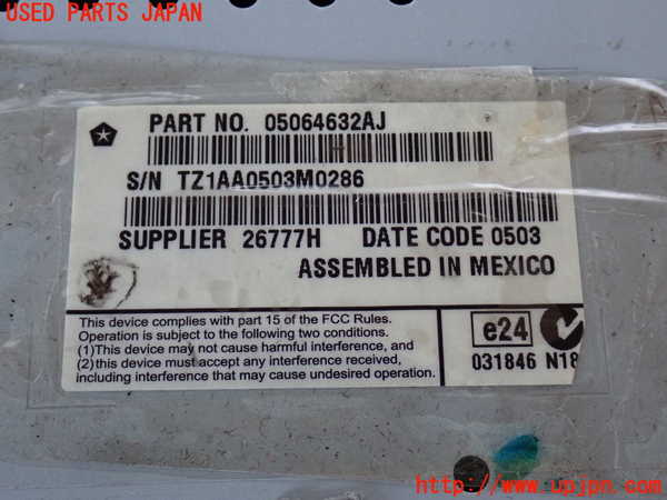 2UPJ-36996629]クライスラー・300(LX36)モニター 中古_m0003.jpg