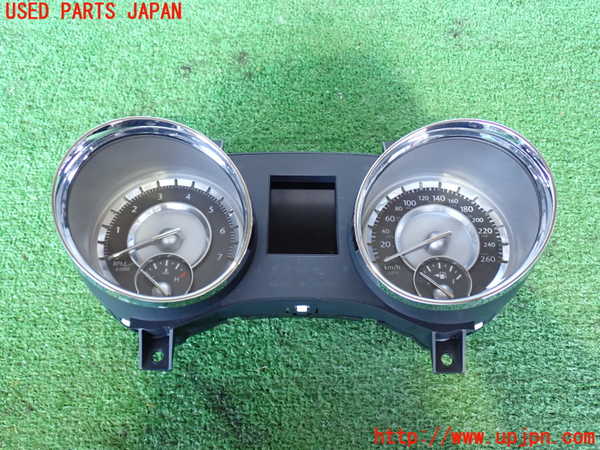 2UPJ-36996170]クライスラー・300(LX36)スピードメーター 中古_m0001.jpg