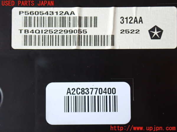 2UPJ-36996170]クライスラー・300(LX36)スピードメーター 中古_m0003.jpg