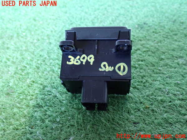 5UPJ-36996306]クライスラー・300(LX36)スイッチ1 (調光) 中古_m0002.jpg