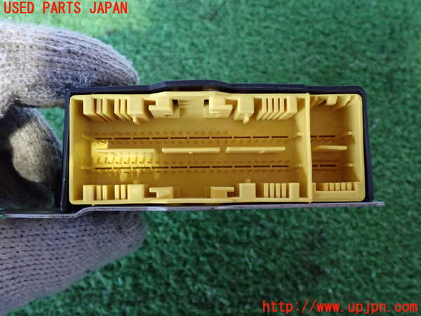 2UPJ-36996145]クライスラー・300(LX36)エアバッグコンピューター 中古_m0002.jpg