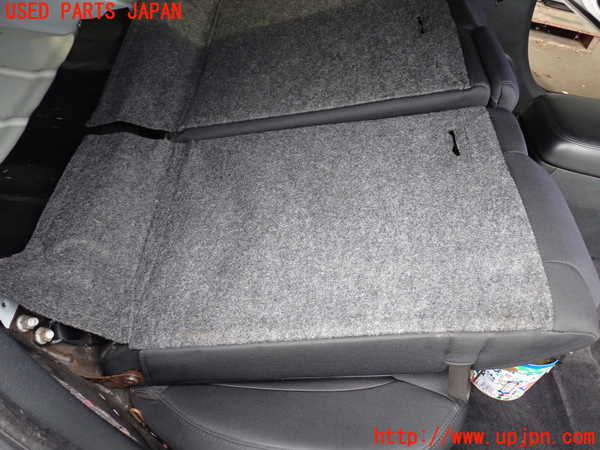 2UPJ-36997385]クライスラー・300(LX36)リアシート 中古_m0004.jpg