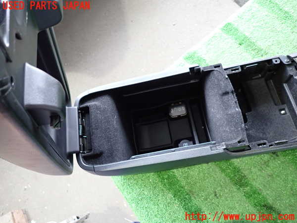 2UPJ-36997540]クライスラー・300(LX36)センターコンソール 中古_m0003.jpg