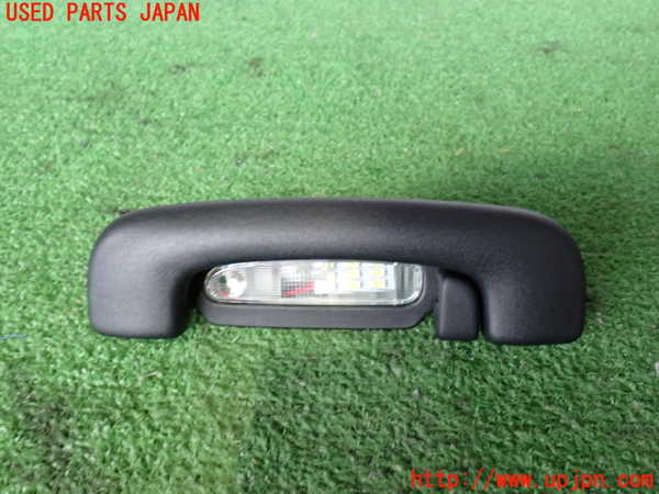 2UPJ-36996412]クライスラー・300(LX36)ルームランプ2 (1列目右) 中古_m0001.jpg