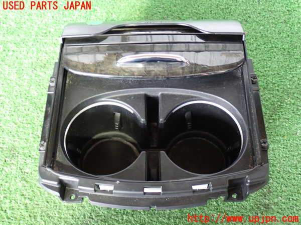 2UPJ-36997810]クライスラー・300(LX36)ドリンクホルダー 中古_m0002.jpg