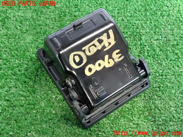 2UPJ-37007821]アルテッツァ(GXE10)灰皿1 中古_m0003.jpg