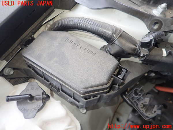 1UPJ-37016741]カローラ ツーリング ハイブリッド(ZWE211W)ヒューズボックス1 中古_m0001.jpg