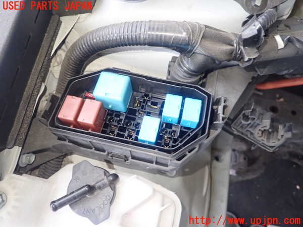 1UPJ-37016741]カローラ ツーリング ハイブリッド(ZWE211W)ヒューズボックス1 中古_m0002.jpg