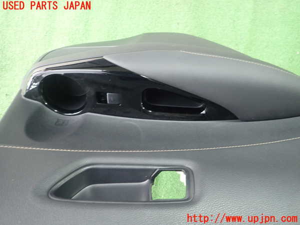 5UPJ-37011324]カローラ ツーリング ハイブリッド(ZWE211W)左後ドア内張り 中古_m0002.jpg