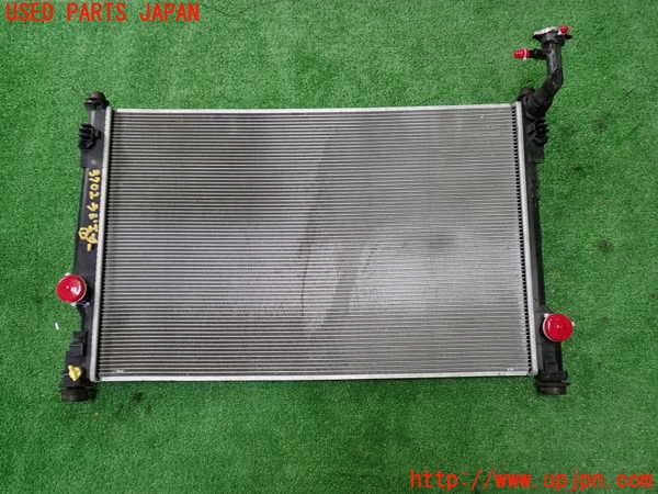 1UPJ-37022321]ヴォクシー(ノア)(MZRA90W)ラジエーター1 中古_m0002.jpg
