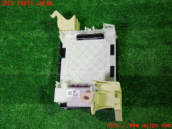 5UPJ-37026741]ヴォクシー(ノア)(MZRA90W)ヒューズボックス1(室内助手席側) 中古_m0001.jpg