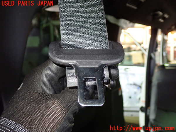 1UPJ-37027215]ヴォクシー(ノア)(MZRA90W)3列目シートベルト 中古_m0002.jpg