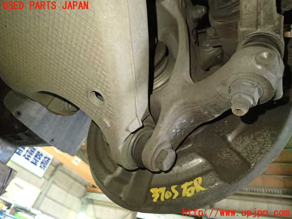 1UPJ-37054300]BMW 528i(FR30)(F10)右リアナックルハブ 中古_m0001.jpg