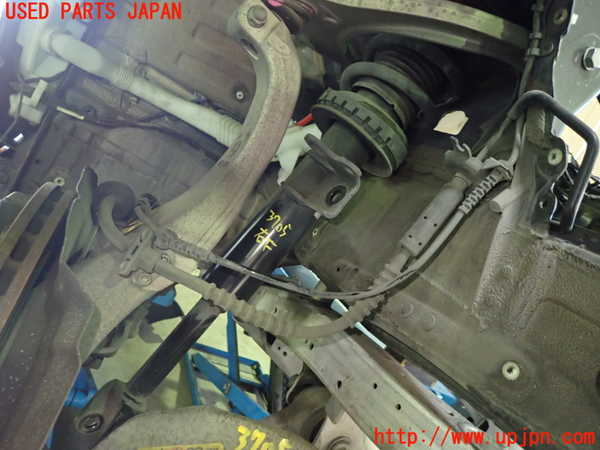 1UPJ-37055015]BMW 528i(FR30)(F10)右フロントストラット 中古_m0001.jpg