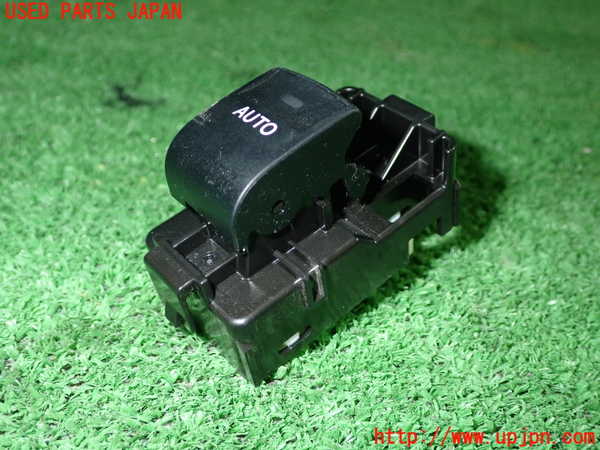 5UPJ-37066245]クラウン ロイヤル ハイブリッド(AWS210)左前パワーウィンドウスイッチ 中古_m0001.jpg
