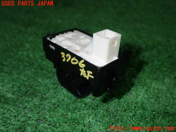 5UPJ-37066245]クラウン ロイヤル ハイブリッド(AWS210)左前パワーウィンドウスイッチ 中古_m0002.jpg