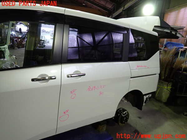 1UPJ-37071320]セレナ(C28)左後ドア AGC M1235 中古_m0003.jpg