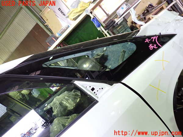 1UPJ-37071200]セレナ(C28)右フロント三角窓ガラス NSG M3O8 中古_m0001.jpg