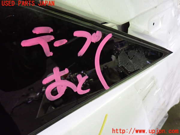 1UPJ-37071200]セレナ(C28)右フロント三角窓ガラス NSG M3O8 中古_m0002.jpg