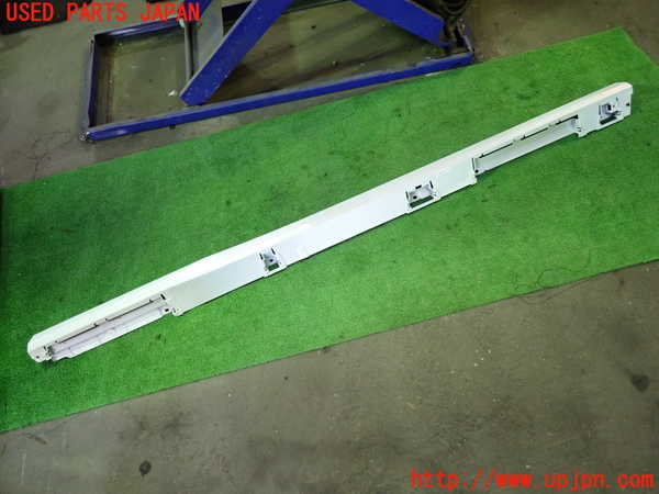 1UPJ-37071392]セレナ(C28)左サイドステップ 中古_m0001.jpg