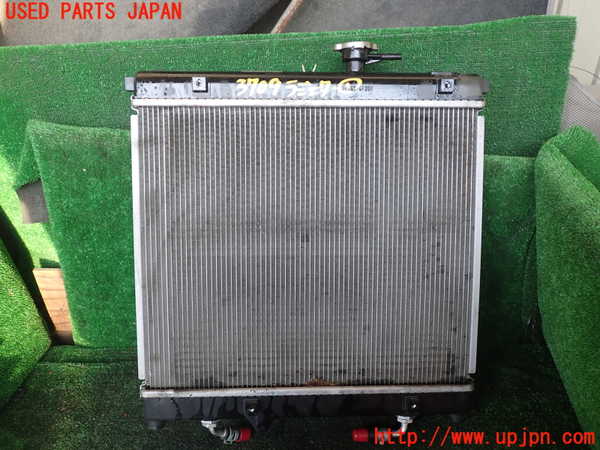 1UPJ-37092321]ジムニー(JB64W)ラジエーター1 中古_m0001.jpg