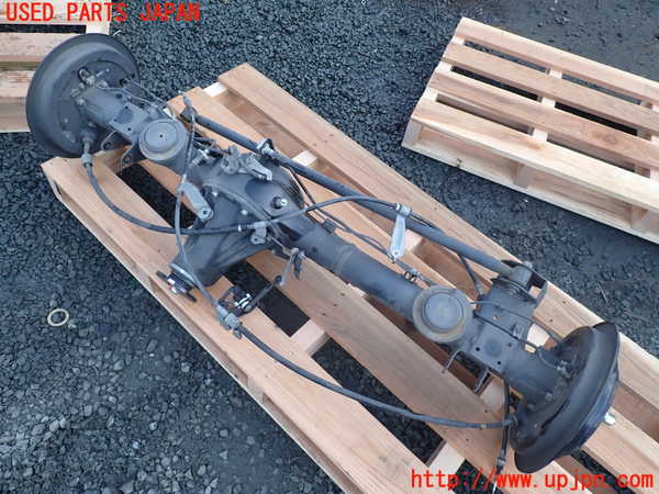1UPJ-37094400]ジムニー(JB64W)リアデフホーシング 中古_m0002.jpg