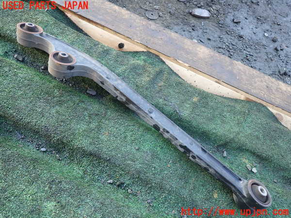 1UPJ-37095176]ジムニー(JB64W)右フロントロアアーム1 ジャンク_m0002.jpg