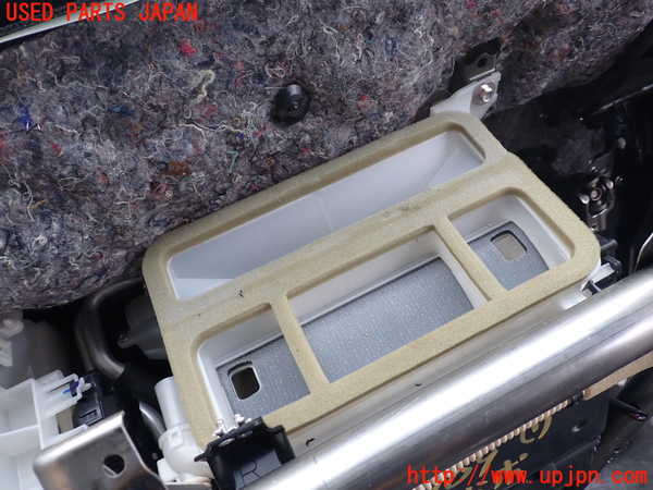 1UPJ-37096081]ジムニー(JB64W)エバポレーター1 中古_m0002.jpg