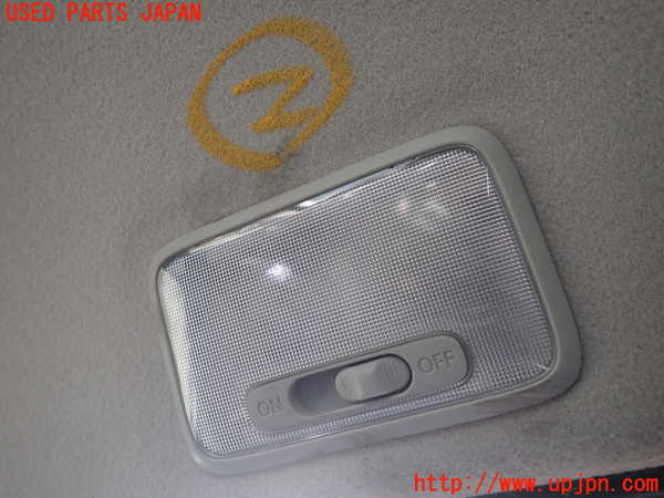 1UPJ-37096412]ジムニー(JB64W)ルームランプ2(2列目真中) 中古_m0001.jpg