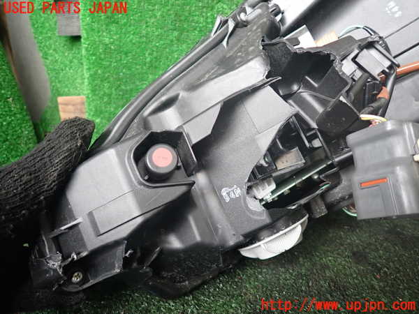 1UPJ-37111130]GR86(BRZ)(ZN8)右ヘッドライト LED ジャンク_m0004.jpg