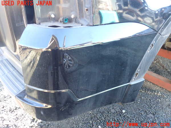 1UPJ-37121610]パジェロ(V98W)リアバンパー 中古_m0002.jpg