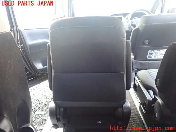 1UPJ-37137175]ヴォクシー(ノア)(ZRR80W)左2列目シート 中古_m0005.jpg