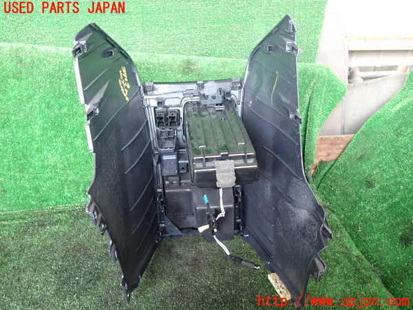 1UPJ-37137549]ヴォクシー(ノア)(ZRR80W)コンソール 中古_m0003.jpg