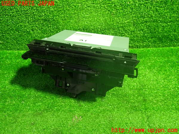 1UPJ-37166490]クラウン ハイブリッド(AZSH20)DVDプレイヤー 中古_m0001.jpg