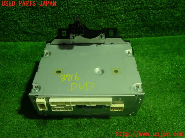 1UPJ-37166490]クラウン ハイブリッド(AZSH20)DVDプレイヤー 中古_m0003.jpg