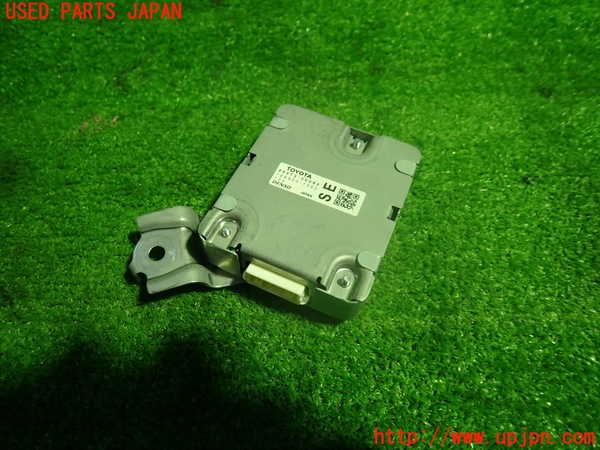 1UPJ-37166156]クラウン ハイブリッド(AZSH20)コンピューター11 中古_m0001.jpg