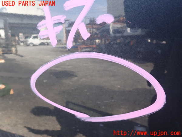 1UPJ-37171290]ベンツ C280 W202(202028)右後ドア SEKURIT M23100 中古_m0002.jpg