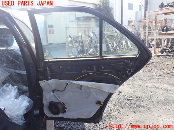 1UPJ-37171290]ベンツ C280 W202(202028)右後ドア SEKURIT M23100 中古_m0004.jpg