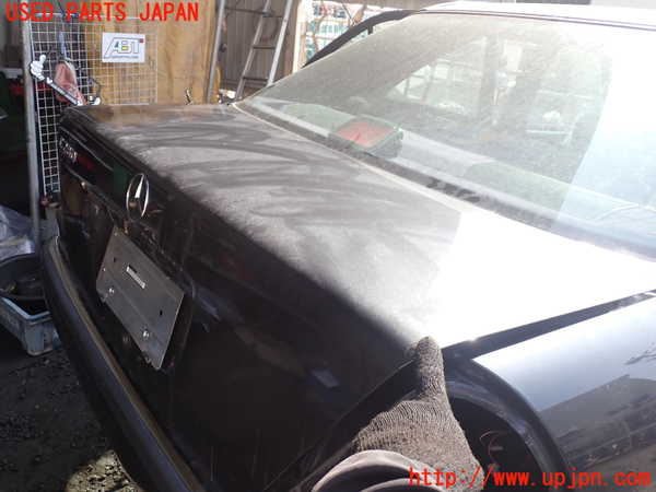1UPJ-37171500]ベンツ C280 W202(202028)トランク 中古_m0002.jpg