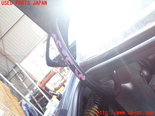 1UPJ-37171513]ベンツ C280 W202(202028)トランクヒンジ1 中古_m0002.jpg