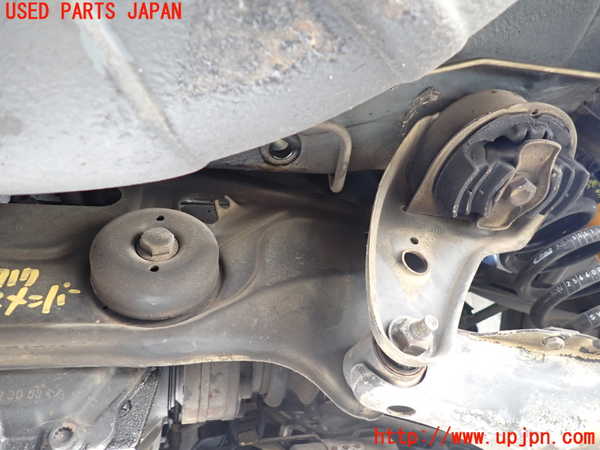 1UPJ-37175295]ベンツ C280 W202(202028)リアメンバー 中古_m0002.jpg