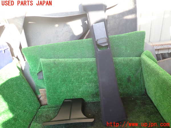 1UPJ-37177665]ベンツ C280 W202(202028)右センターピラートリム 中古_m0001.jpg