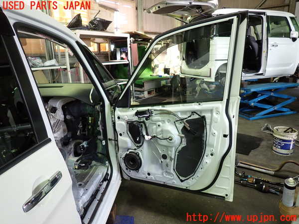 1UPJ-37181230]セレナ e-POWER(HFC27)右前ドア 中古(43R-00034 M2H4K)_m0005.jpg