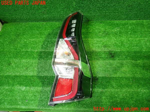 1UPJ-37181530]セレナ e-POWER(HFC27)右テールランプ 中古_m0001.jpg