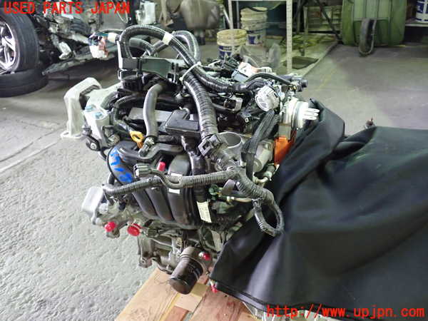 1UPJ-37182010]セレナ e-POWER(HFC27)エンジン HR12DE-EM57 中古_m0002.jpg