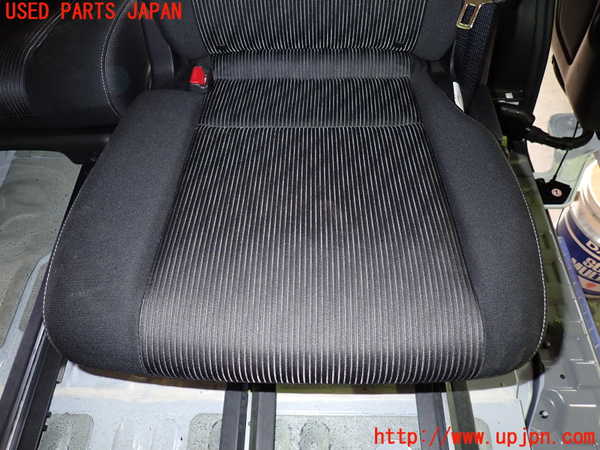 1UPJ-37187175]セレナ e-POWER(HFC27)左2列目シート 中古_m0003.jpg