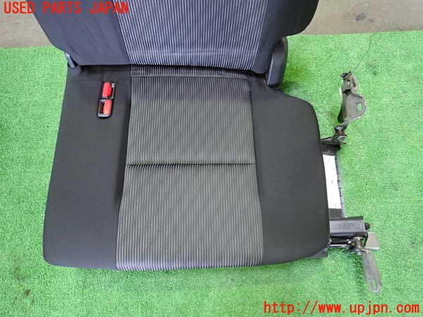 1UPJ-37187265]セレナ e-POWER(HFC27)左3列目シート 中古_m0003.jpg