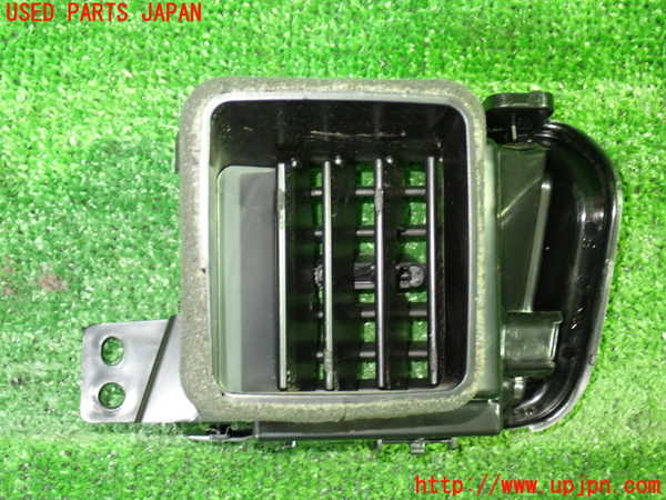 1UPJ-37187527]セレナ e-POWER(HFC27)エアコン吹き出し口2 (左) 中古_m0002.jpg